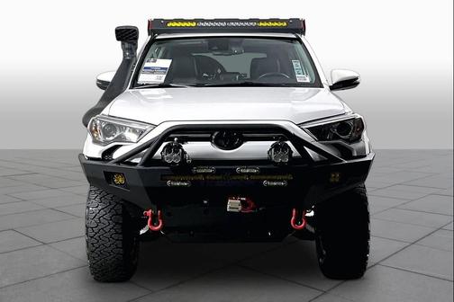 White 2022 Toyota 4Runner SR5 Premium