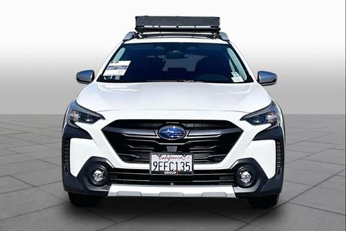 Crystal White Pearl 2023 Subaru Outback Touring
