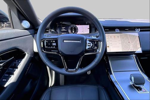 2025 Land Rover Range Rover Evoque Dynamic SE