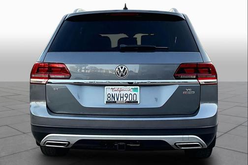 Platinum Gray Metallic 2019 Volkswagen Atlas 3.6L SE w/Technology