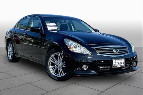 Black Obsidian 2011 INFINITI G25 Journey