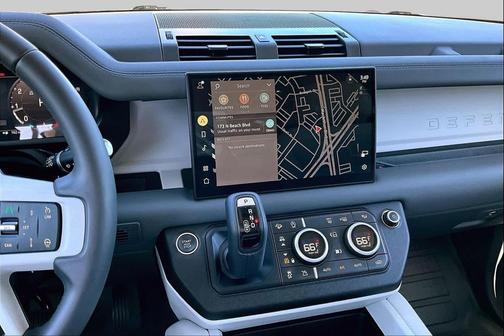 2025 Land Rover Defender 110 P300