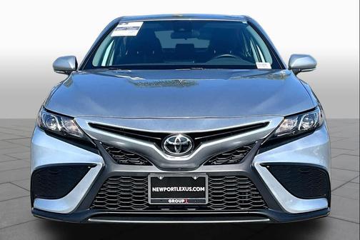 Celestial Silver Metallic 2023 Toyota Camry SE