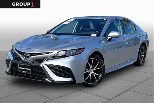 Celestial Silver Metallic 2023 Toyota Camry SE