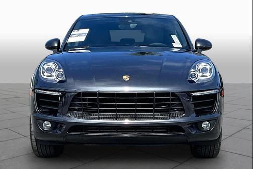 -SELECT- 2018 Porsche Macan Macan