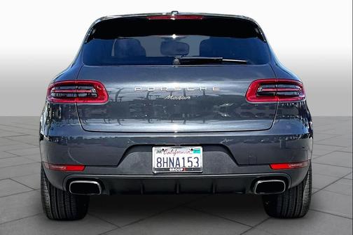 -SELECT- 2018 Porsche Macan Macan