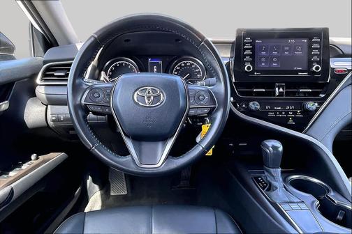 White 2022 Toyota Camry SE