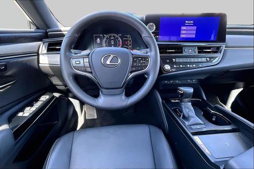 Matador Red Mica 2023 Lexus ES 350 Base