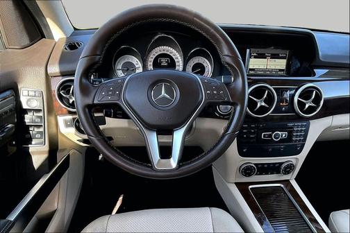 Polar White 2015 Mercedes-Benz GLK-Class GLK 350