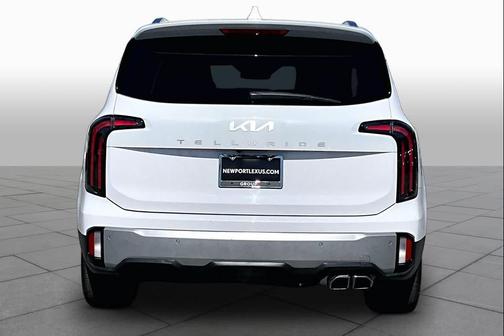 Glacial White Pearl 2023 Kia Telluride SX