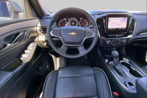 Sterling Gray Metallic 2023 Chevrolet Traverse Premier