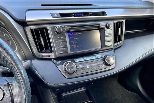 Super White 2013 Toyota RAV4 XLE