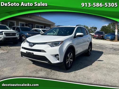 White 2016 Toyota RAV4 XLE