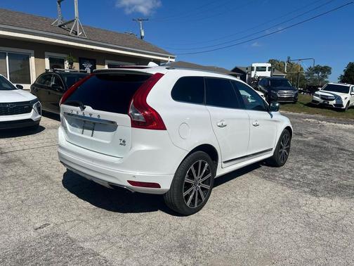 2015 Volvo XC60 T6 Premier Plus