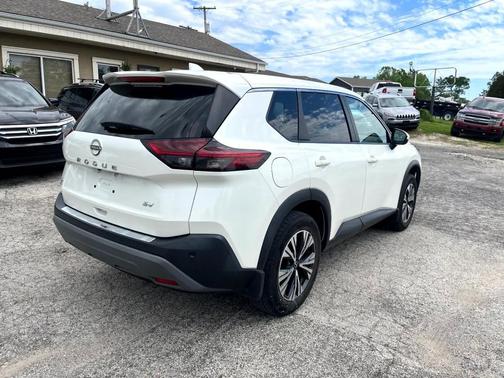 2022 Nissan Rogue SV