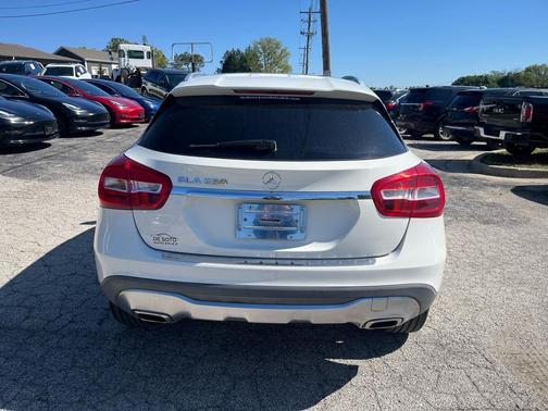2018 Mercedes-Benz GLA 250 Base