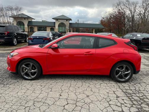 2020 Hyundai Veloster 2