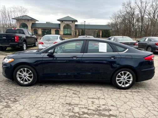 2020 Ford Fusion SE