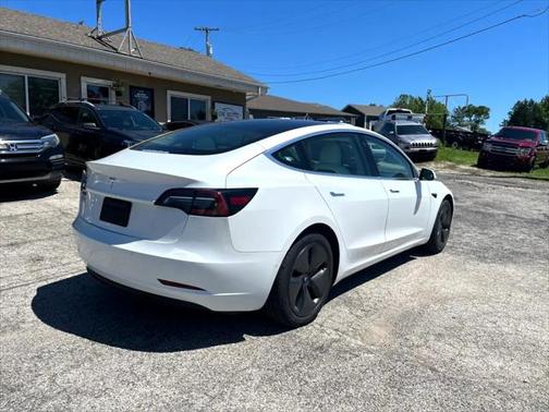 2019 Tesla Model 3 Mid Range