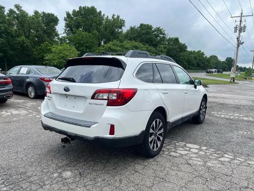 Crystal White Pearl 2016 Subaru Outback 2.5i Limited
