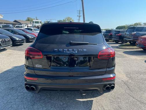 2017 Porsche Cayenne S