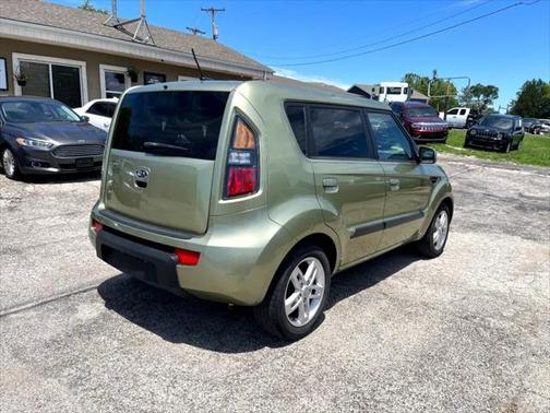 2010 Kia Soul +