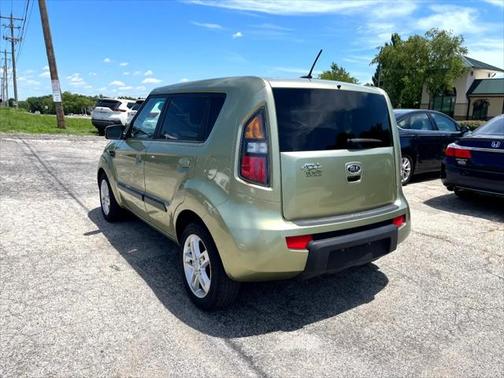 2010 Kia Soul +