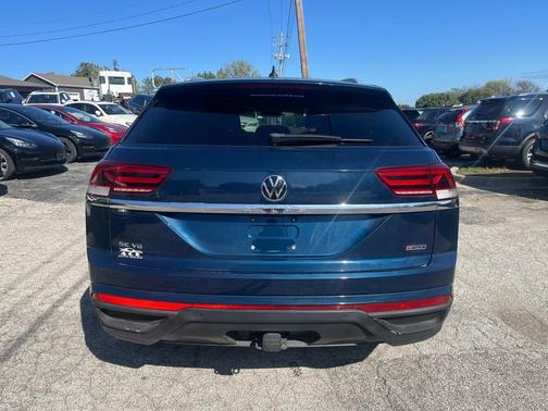 2022 Volkswagen Atlas Cross Sport 3.6L V6 SE w/Technology