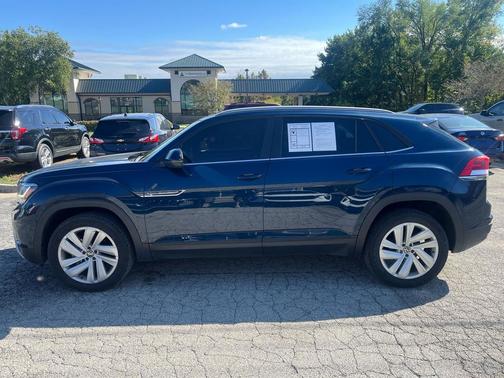 2022 Volkswagen Atlas Cross Sport 3.6L V6 SE w/Technology