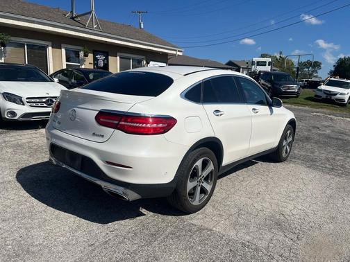 2017 Mercedes-Benz GLC 300 4MATIC Coupe
