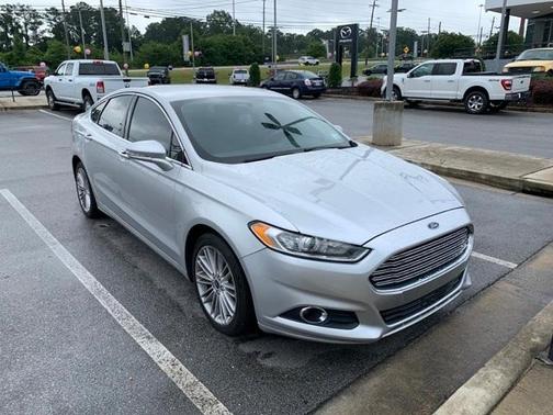 Photo 2 of 8 of 2016 Ford Fusion SE