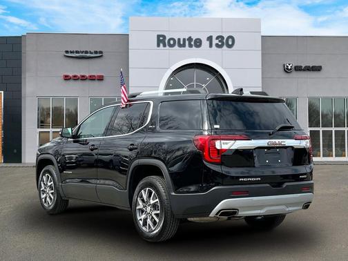 2022 GMC Acadia SLT