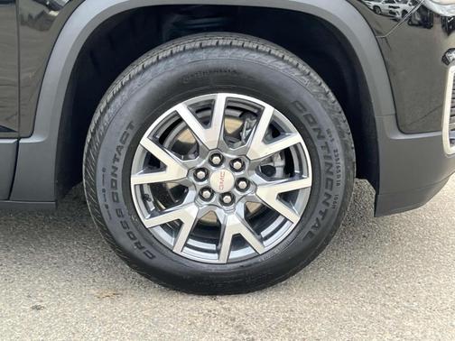 2022 GMC Acadia SLT