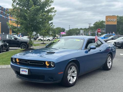 2023 Dodge Challenger SXT