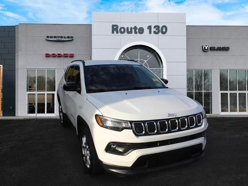 2022 Jeep Compass Latitude Lux