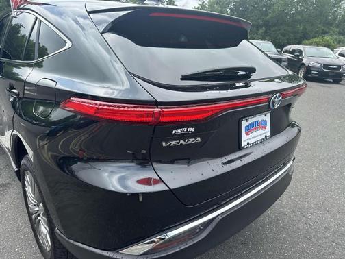 2024 Toyota Venza XLE