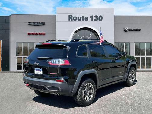 2022 Jeep Cherokee Trailhawk