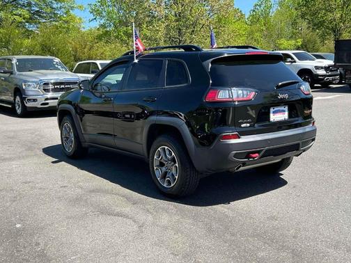 2022 Jeep Cherokee Trailhawk