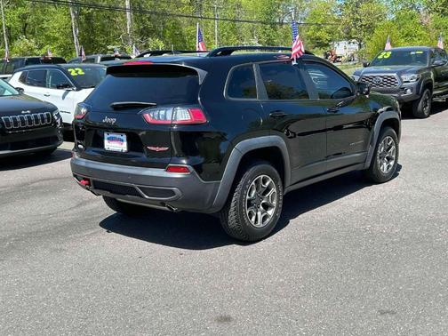 2022 Jeep Cherokee Trailhawk