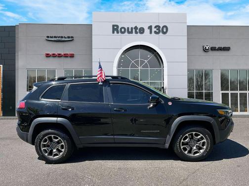 2022 Jeep Cherokee Trailhawk
