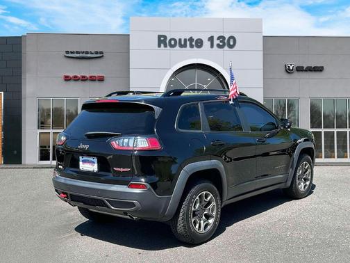 2022 Jeep Cherokee Trailhawk