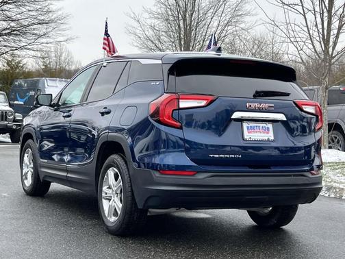 2022 GMC Terrain SLE