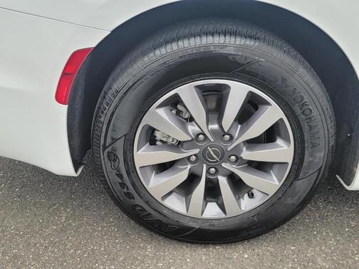 2023 Chrysler Pacifica Hybrid Limited
