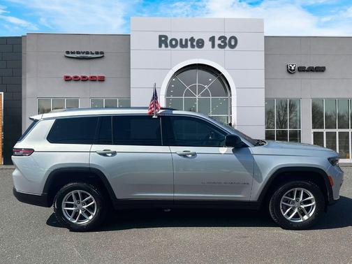 2021 Jeep Grand Cherokee L Laredo