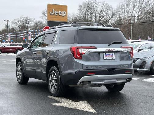 2022 GMC Acadia SLE