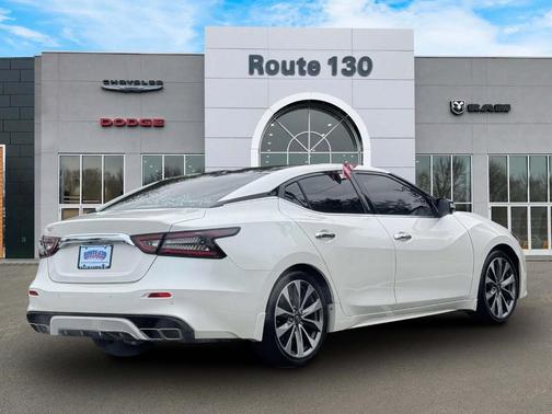 White 2023 Nissan Maxima Platinum