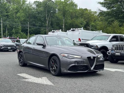 2022 Alfa Romeo Giulia Ti