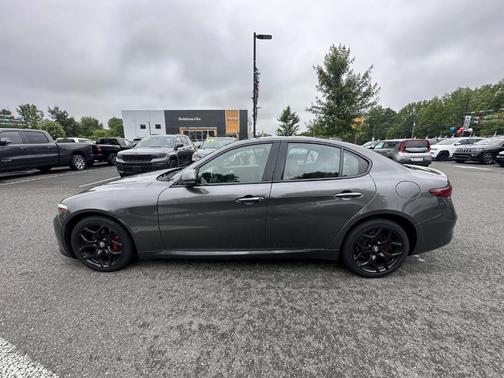 2022 Alfa Romeo Giulia Ti