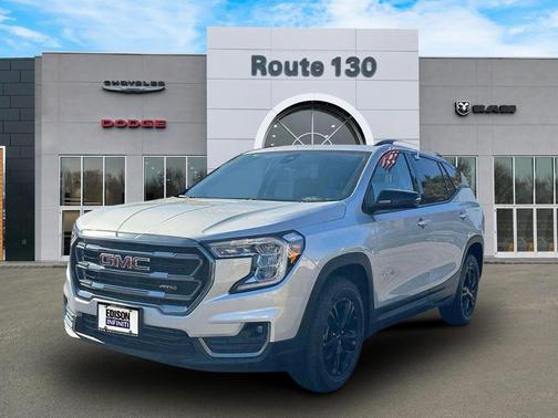 2022 GMC Terrain AT4