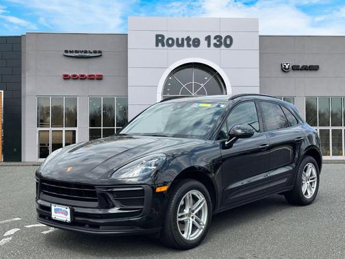 2022 Porsche Macan Base